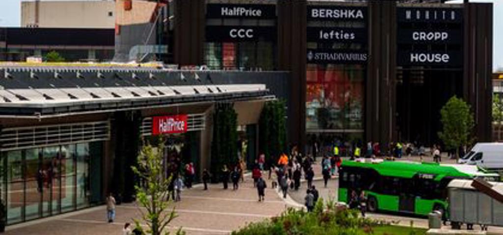 Ανοίγει το "Iulius Mall Suceava" μετά από επένδυση €40 εκατ. Ανοίγει το "Iulius Mall Suceava" μετά από επένδυση €40 εκατ.